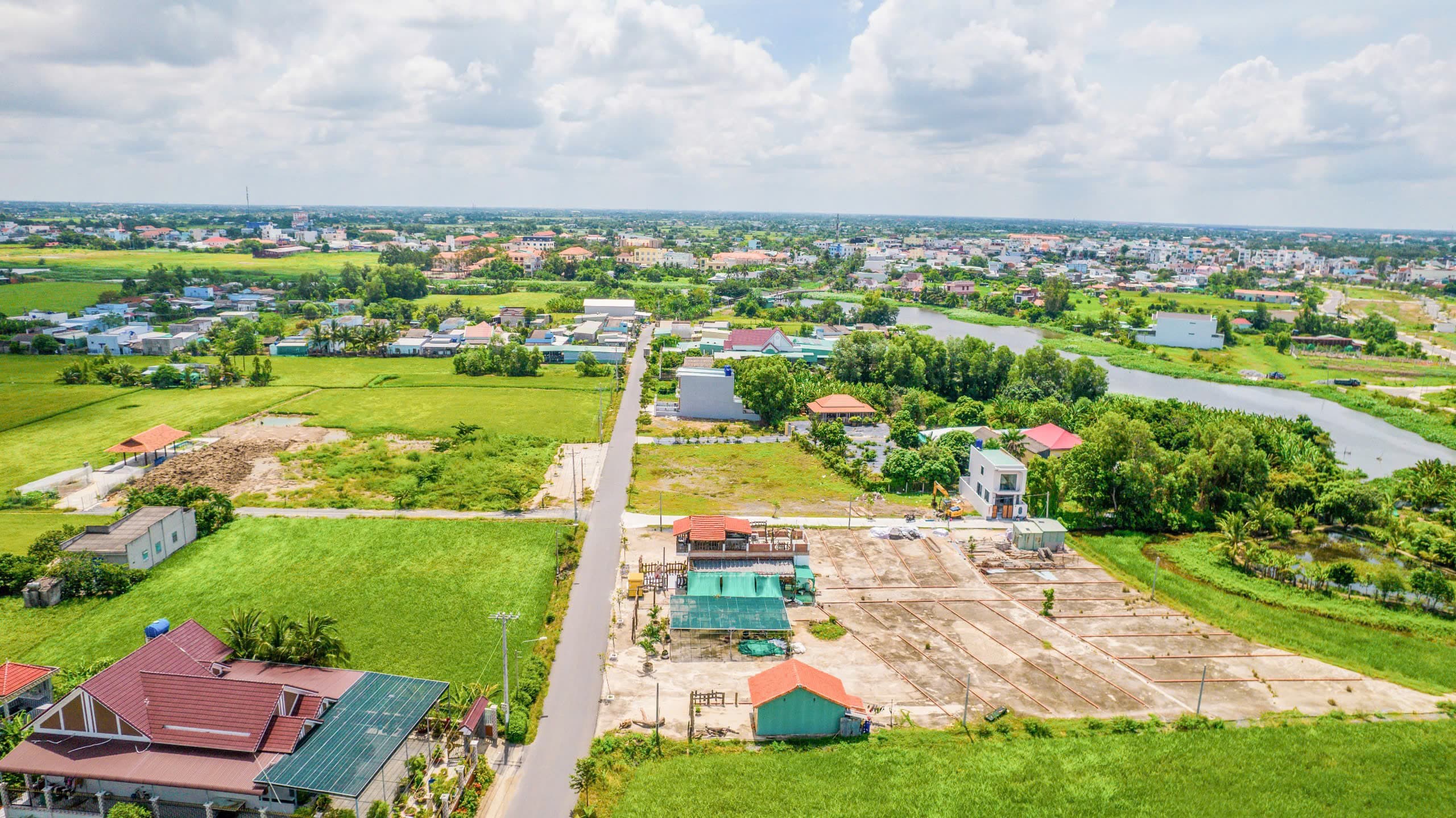 Bán lô đất thổ cư 128m2 mặt tiền đường 6m ngay trung tâm chợ Cần Đước