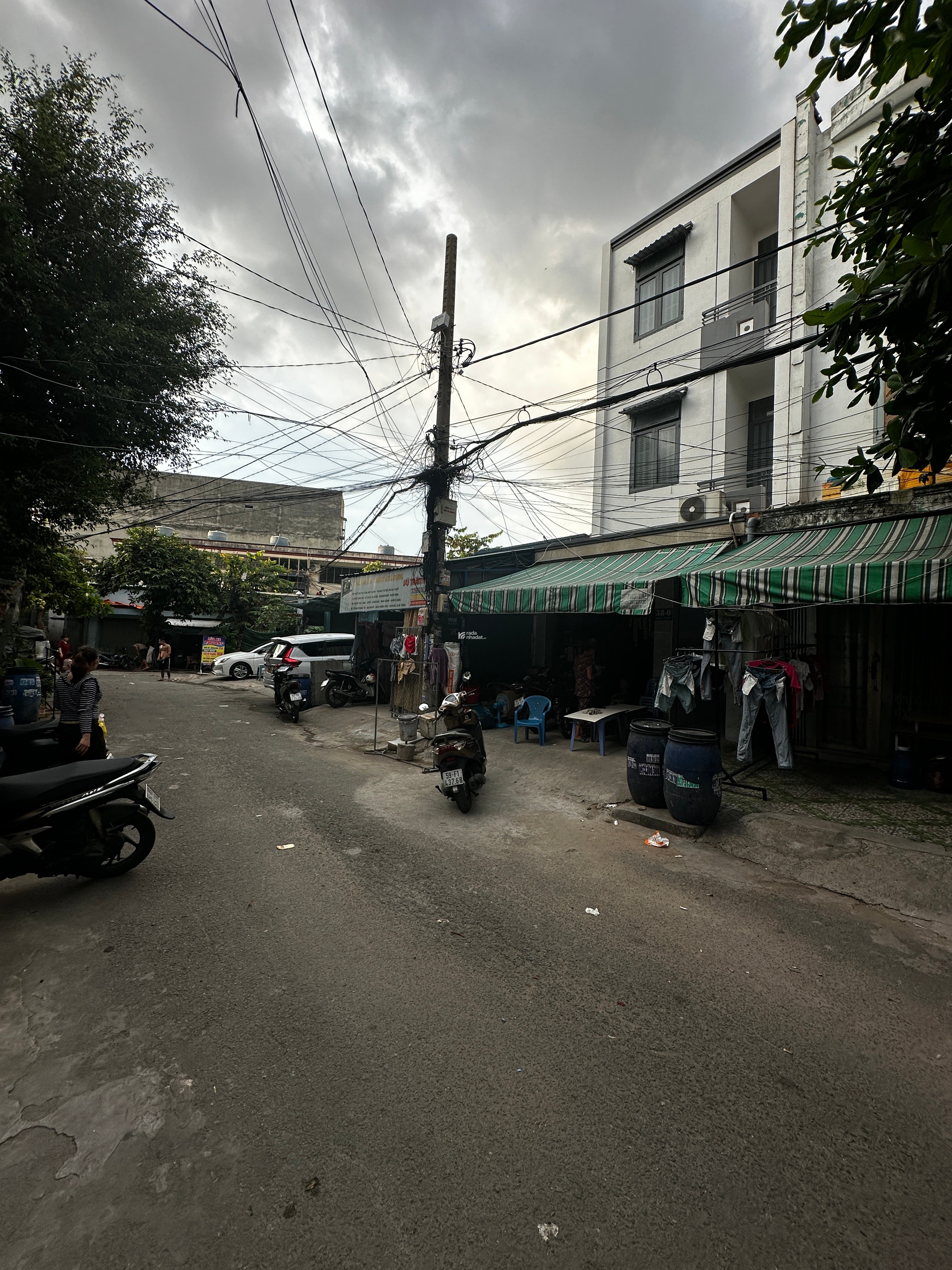 Bán nhà đẹp đường 12m (đường số 5) phường tân tạo