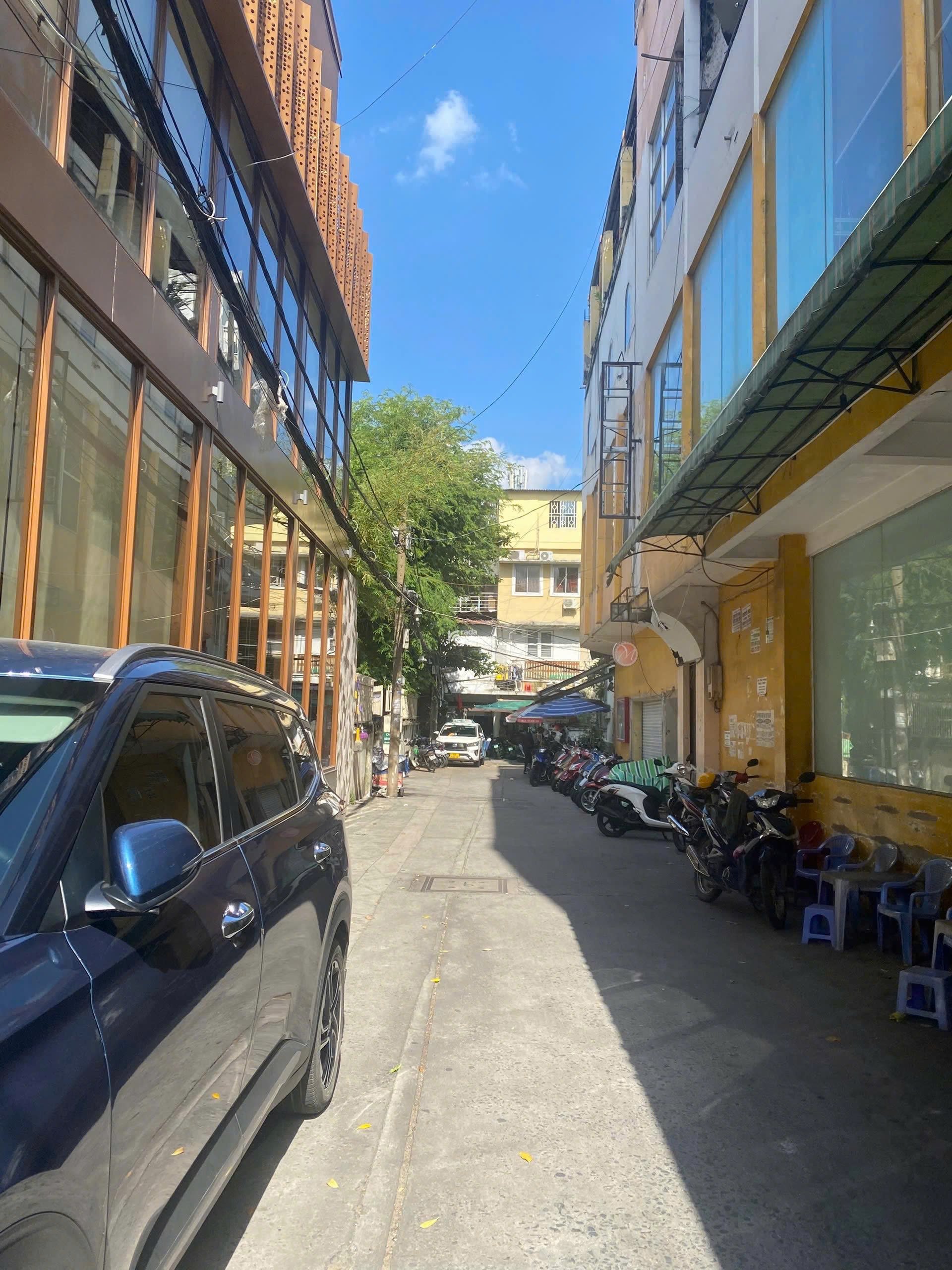 BÁN NHÀ HXH NGUYỄN TRÃI QUẬN 1 -11.9 tỷ - 5 tầng , 4x10m