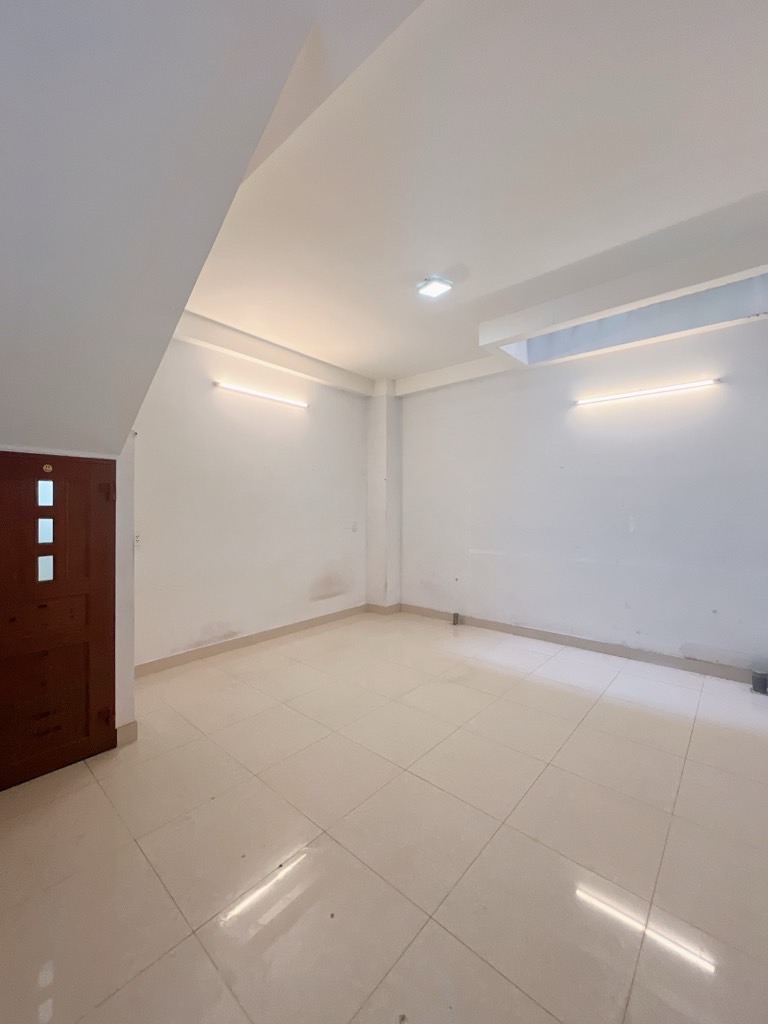 TÂN BÌNH - MẶT TIỀN KINH DOANH - NGAY KHU VIP BÀU CÁT, ĐỒNG ĐEN - 4 TẦNG  Lê Lai Phường 12 Quận Tân
