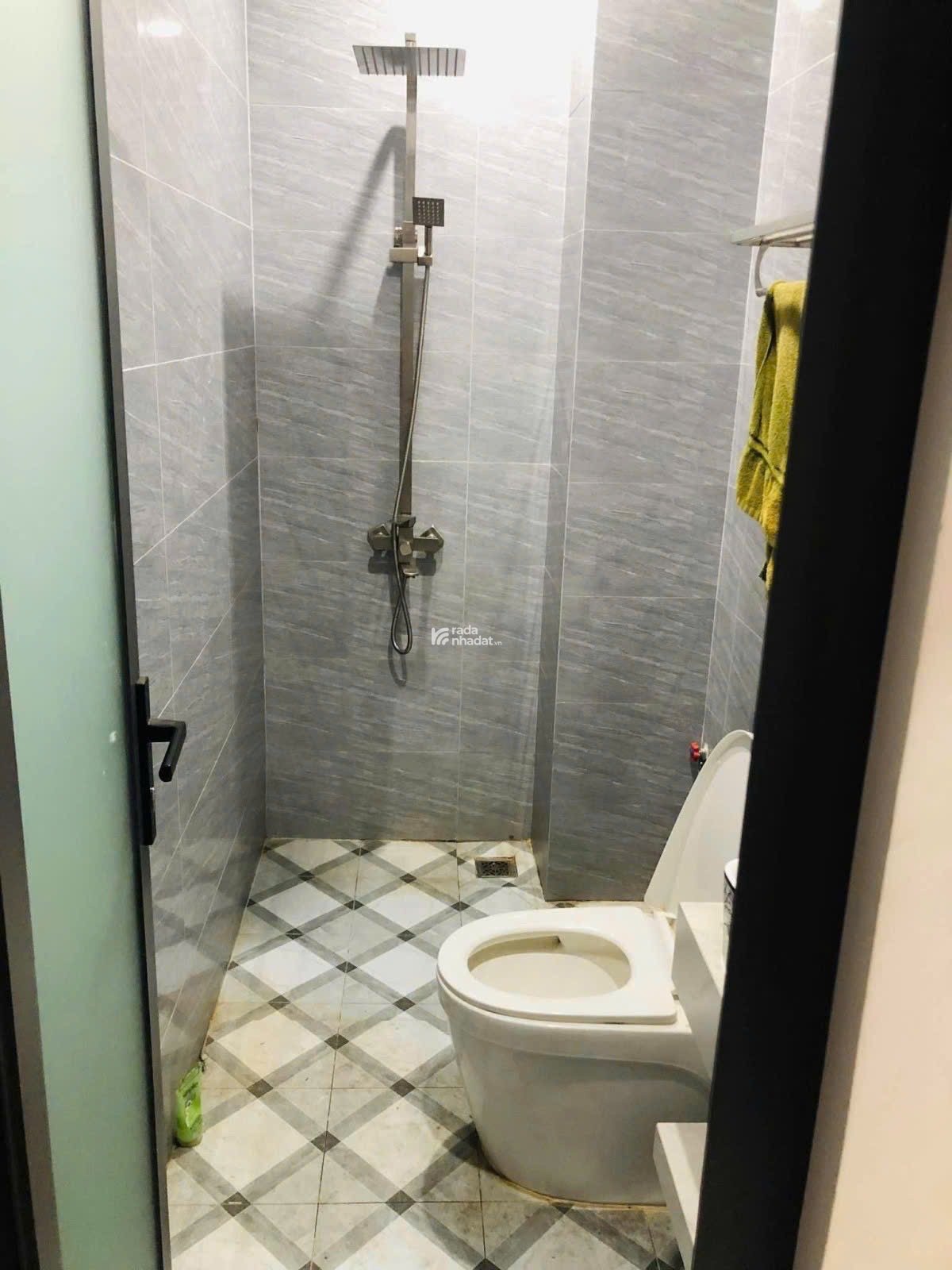 HẺM OTO ĐỖ CỬA 1/ NGUYỄN SƠN - TÂN PHÚ  3 TẦNG BTCT 4PN 