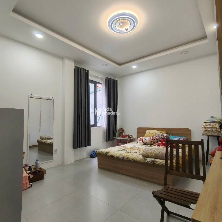 Nhà 3 Tầng BTCT 77m2 ngang 4m, 4PN sổ riêng, Gần ĐH Công Thương Q.Tân Phú, TC 6 tỷ TL.79.34