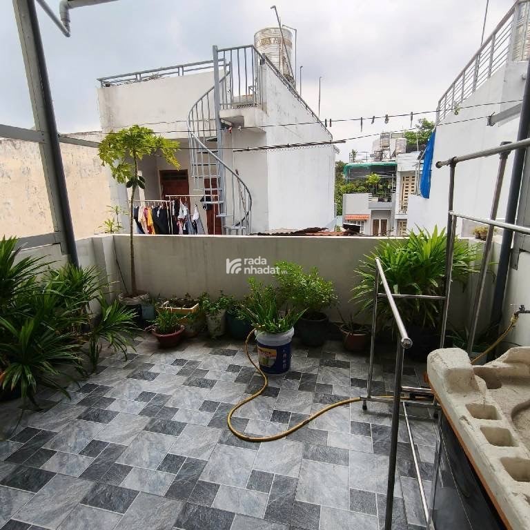 Nhà 3 Tầng BTCT 77m2 ngang 4m, 4PN sổ riêng, Gần ĐH Công Thương Q.Tân Phú, TC 6 tỷ TL.79.34