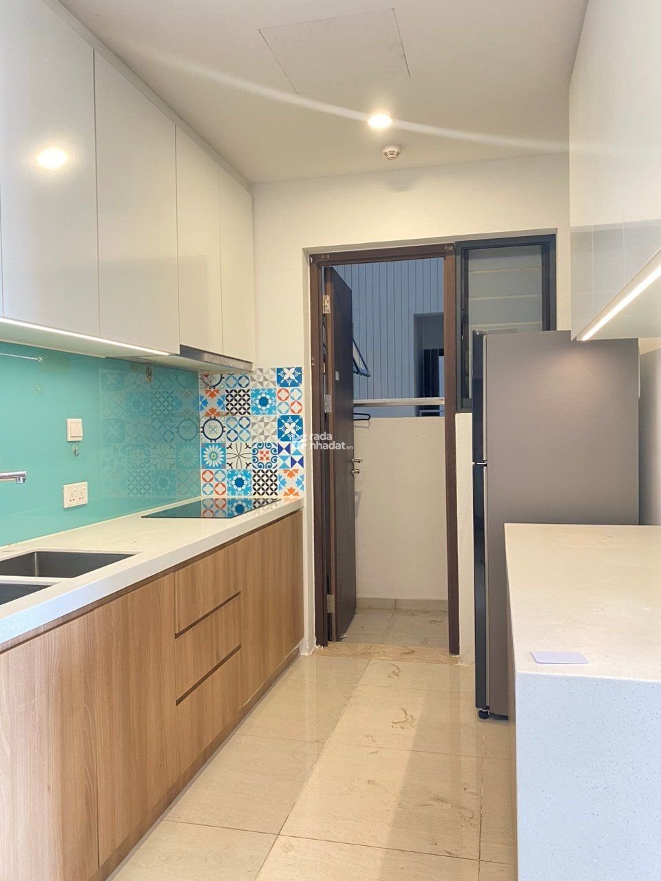 Căn hộ One Verandah 2 phòng ngủ view sông và các toà nhà biểu tưởng của SG