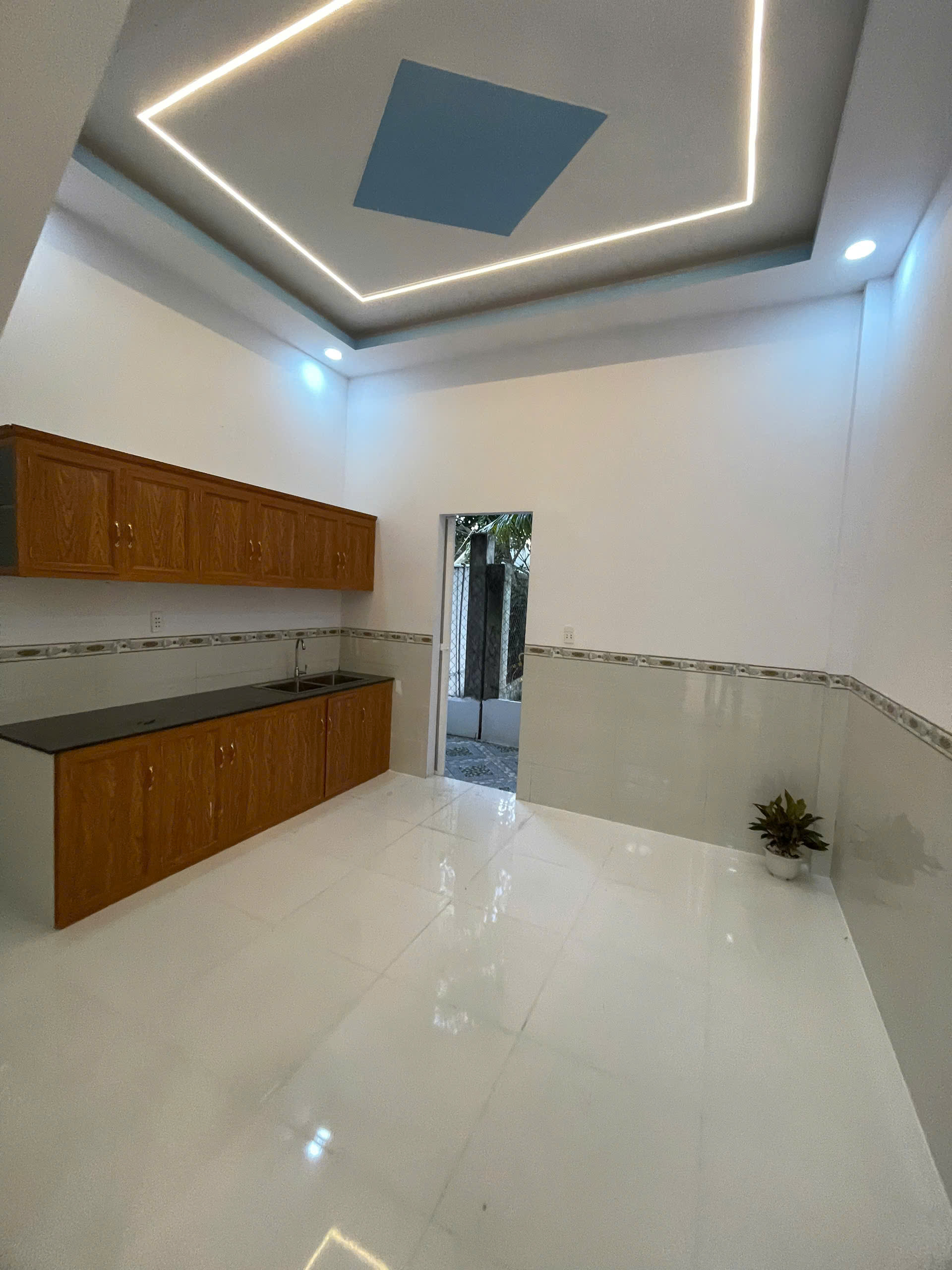 Bán nhà riêng tại Mỹ Hạnh Nam Đức Hòa, 1 lầu 1 trệt, 2 phòng ngủ, 44m2 ra gấp 725tr thương lượng