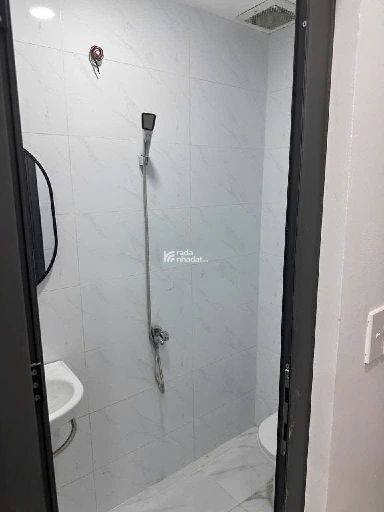 Nhỉnh 2T - nhà đẹp BTCT- sổ riêng ngay KDC HimLam -42MV SD