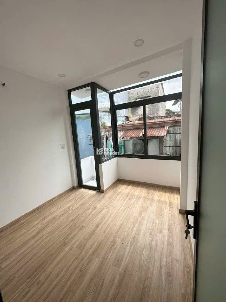 Nhỉnh 2T - nhà đẹp BTCT- sổ riêng ngay KDC HimLam -42MV SD