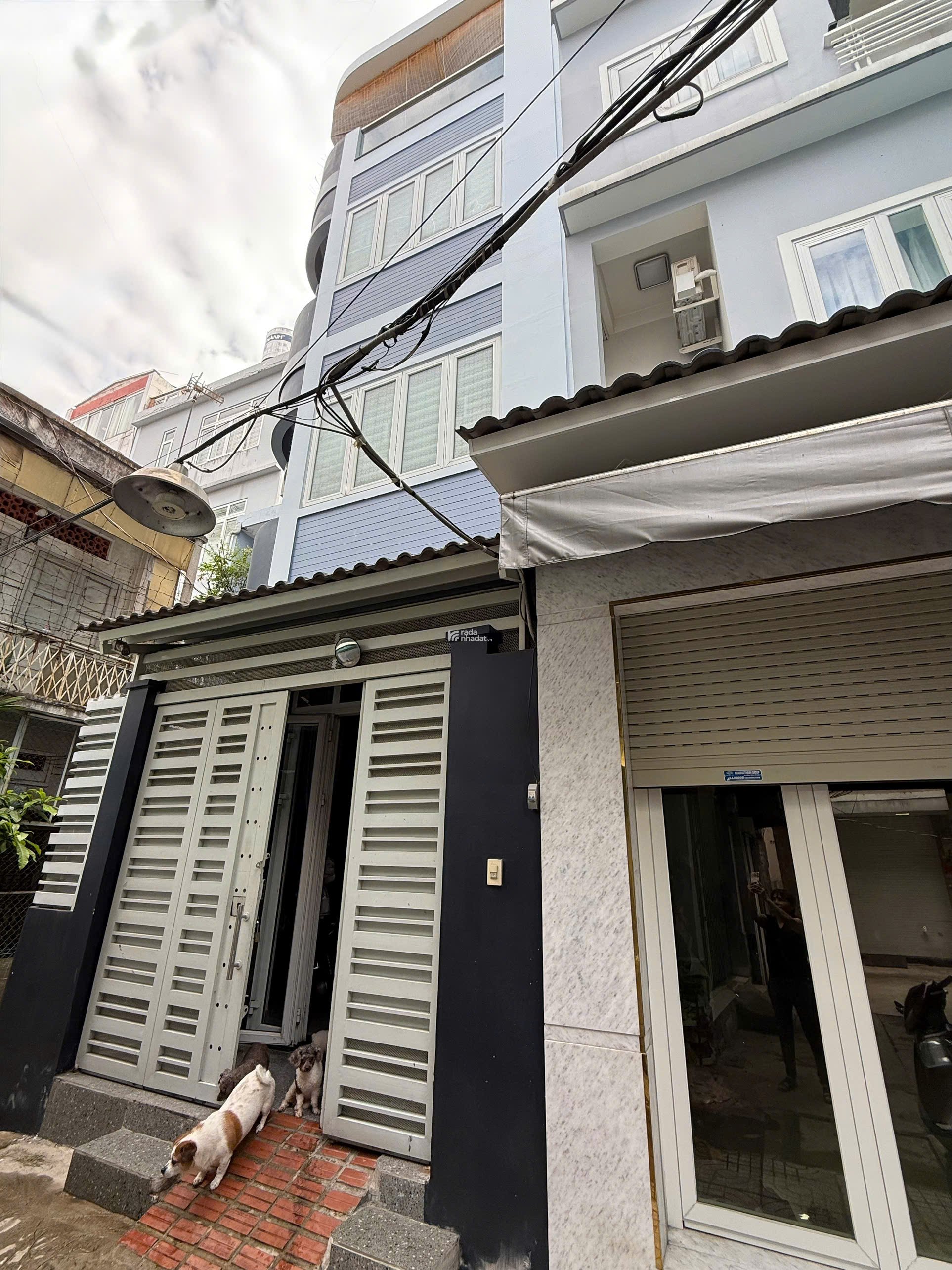 BÁN NHẢ HẺM Ô TÔ CMT8 Q3 - 4.2x12.6 - nhà 4 tầng - 15 tỷ TL  