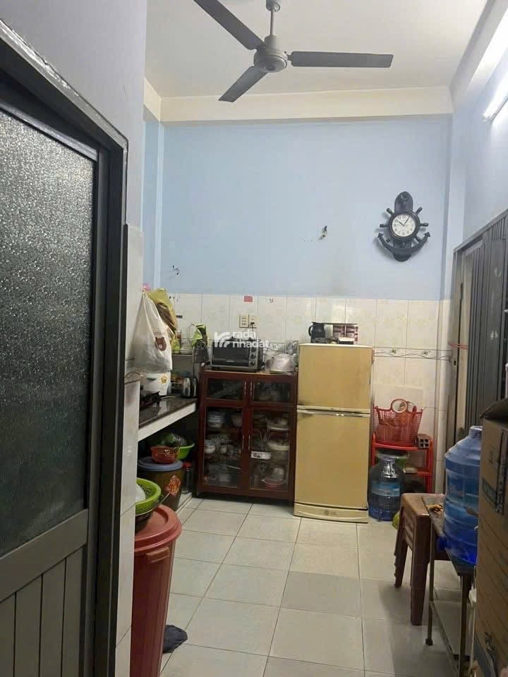 Bán nhà đường Cách Mạng Tháng 8- Quận 10