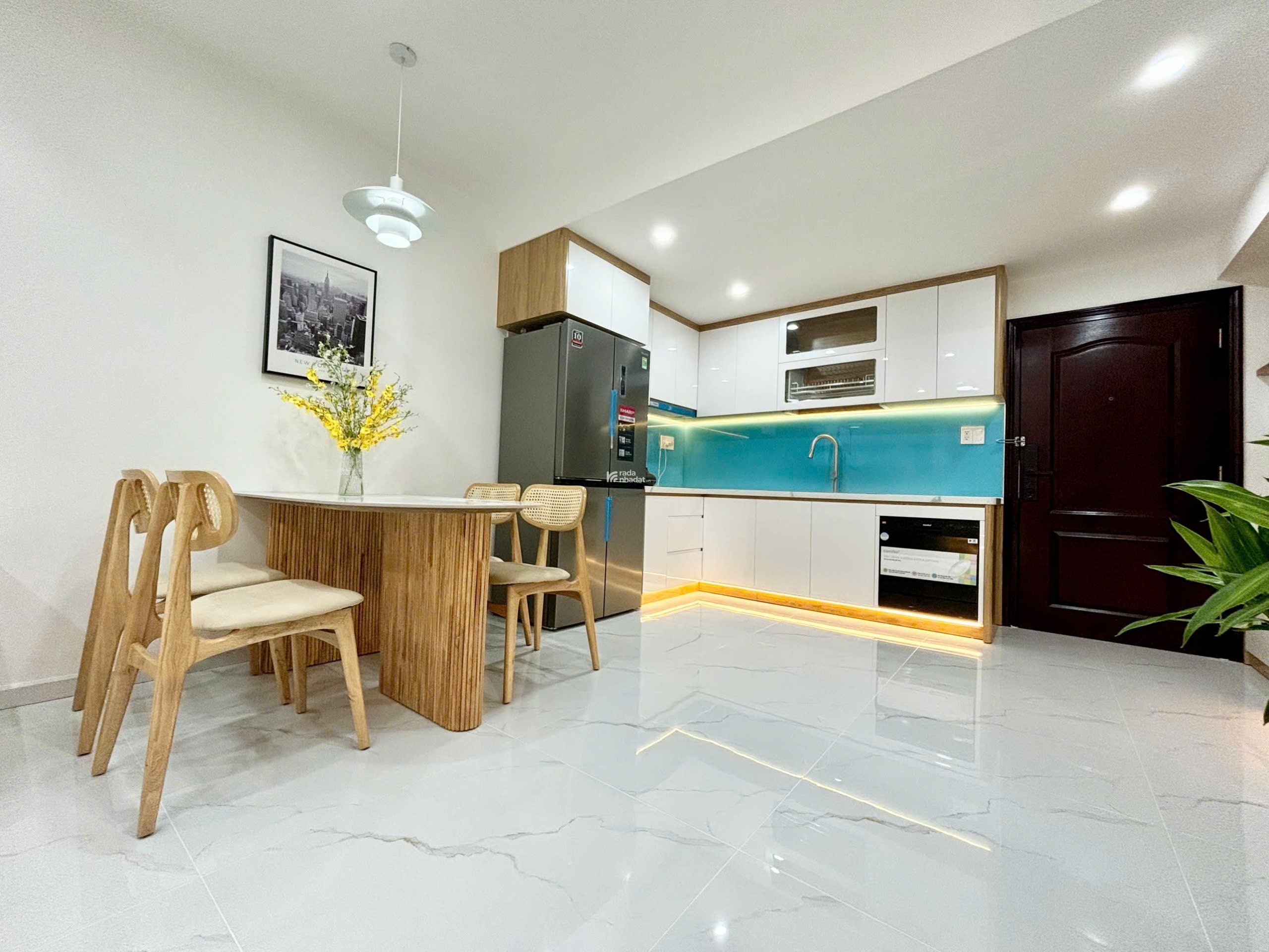Bán nhanh căn hộ Hưng Vượng 2, PMH, Q7, DT 75m2, Tk 2PN nhà mới đẹp, giá chỉ 4,7 tỷ 