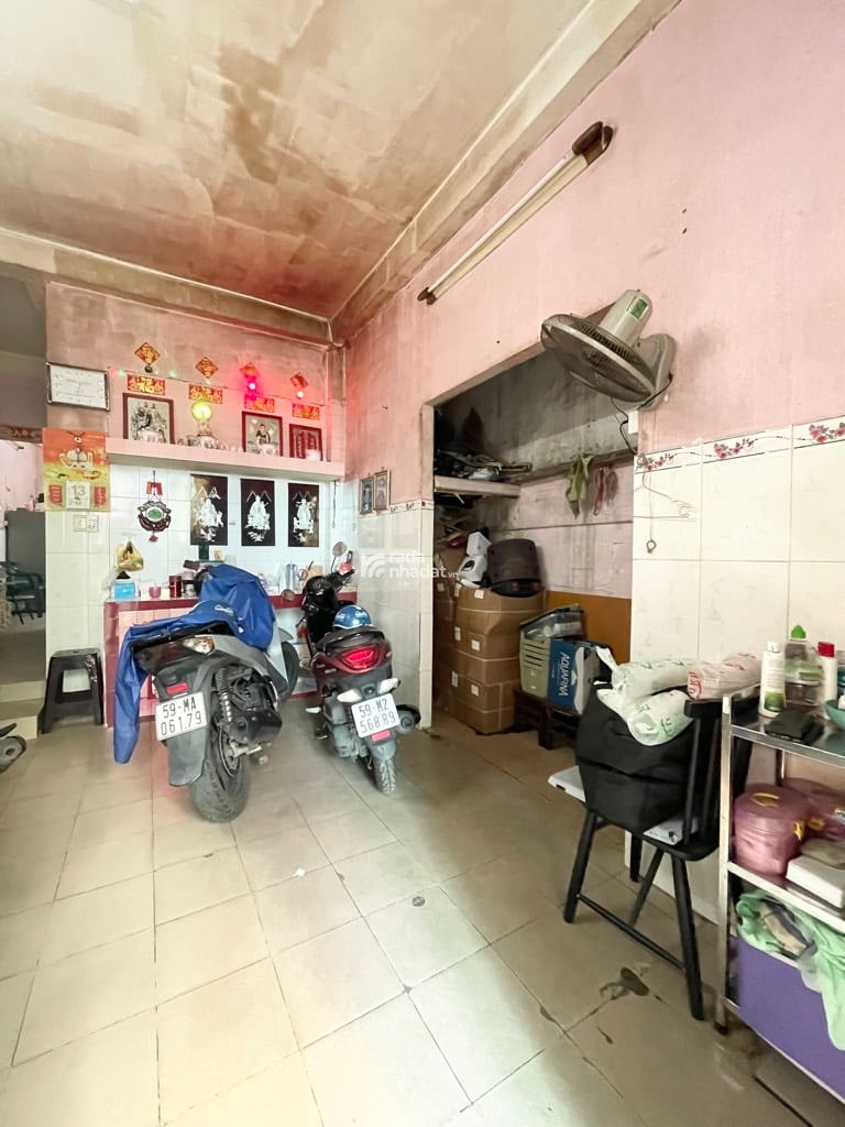 HÀNG HIẾM QUẬN 11 - MỘT  BƯỚC RA MẶT TIỀN 3/2 - HẺM XE HƠI-CHỈ 8,xx TỶ 