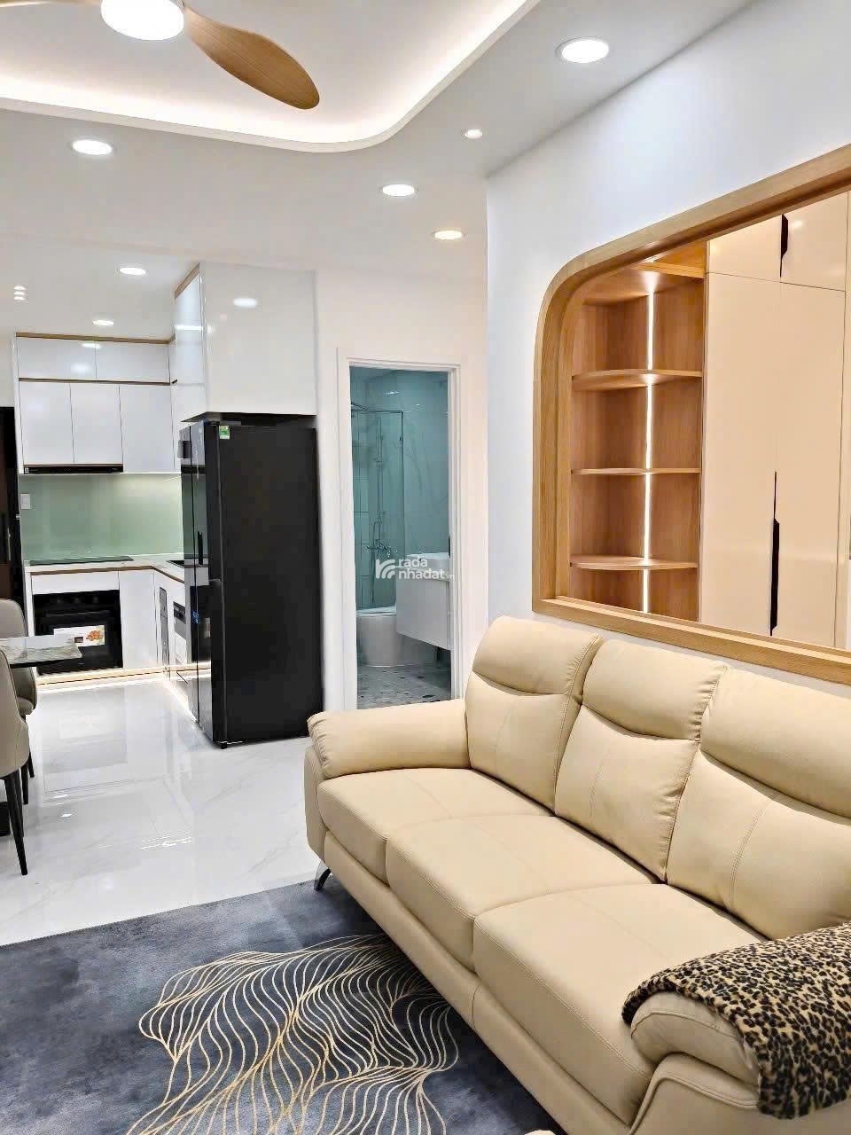 Cần bán nhanh căn hộ Sky garden 3, PMH, Q7, TK 3PN nhà mới đẹp, giá chỉ 5,7 tỷ 