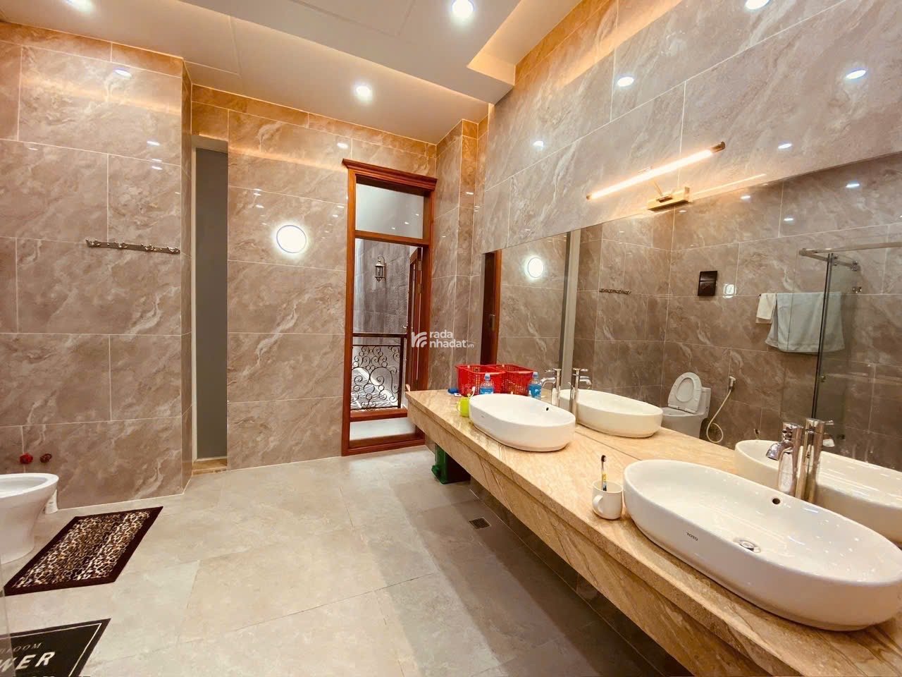 Bán Gấp nhà 286/55 Lý Thường Kiệt.DT:4x16m,CN:64m,KC:5T. HĐT:30tr/th. Giá 20tỷ