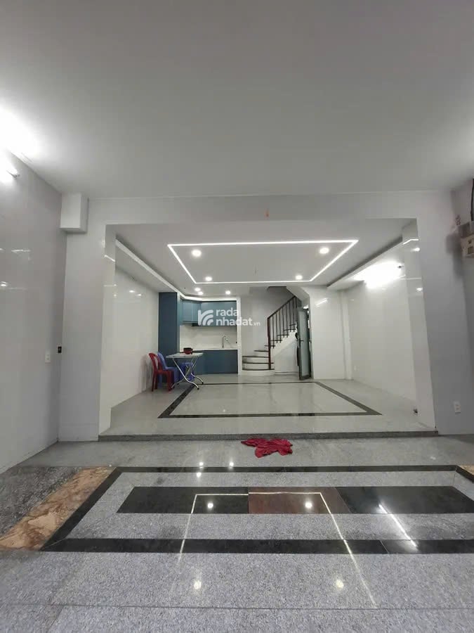 MT Lê Sát, 4 tầng mới, ngang 5.3m, Ở và KD đỉnh, giá 8.35 tỷ TL