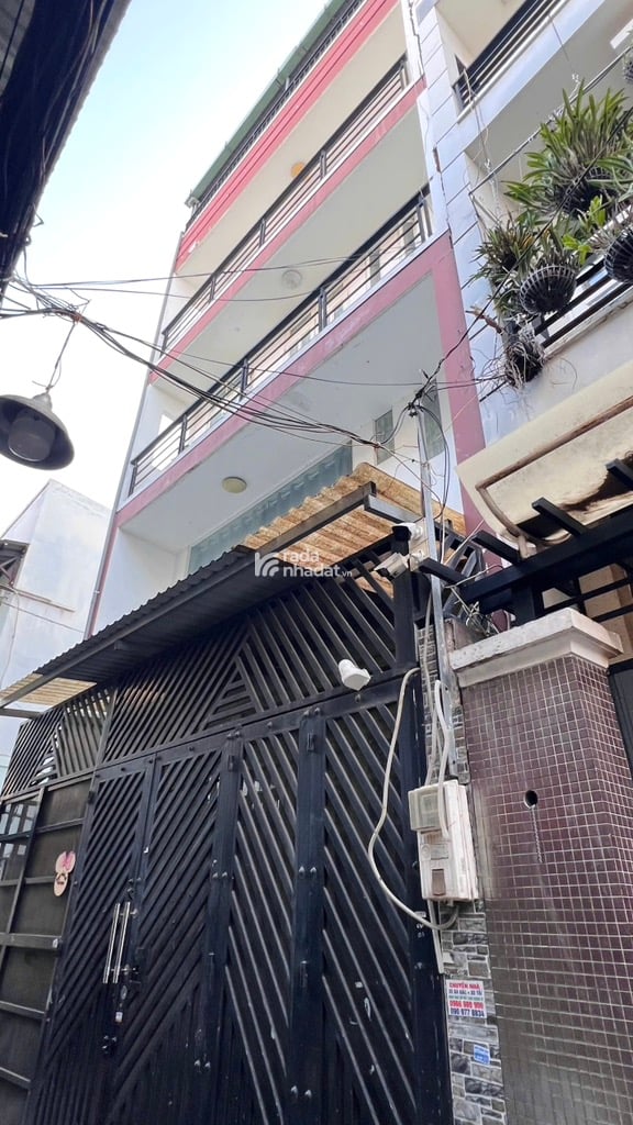 KHU VIP SÁT Q1. HẺM XE HƠI VẠN KIẾP, BÌNH THẠNH, 40M2 CÓ KC Ở NGAY. GIẢM 650TR CHỈ 8T TL 