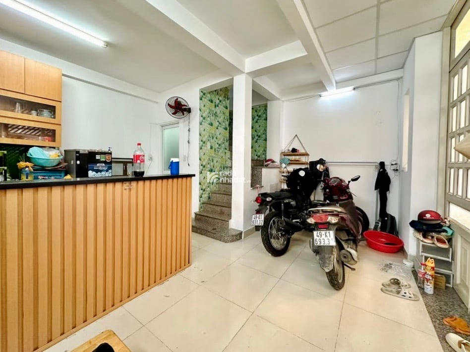 KHU VIP SÁT Q1. HẺM XE HƠI VẠN KIẾP, BÌNH THẠNH, 40M2 CÓ KC Ở NGAY. GIẢM 650TR CHỈ 8T TL 