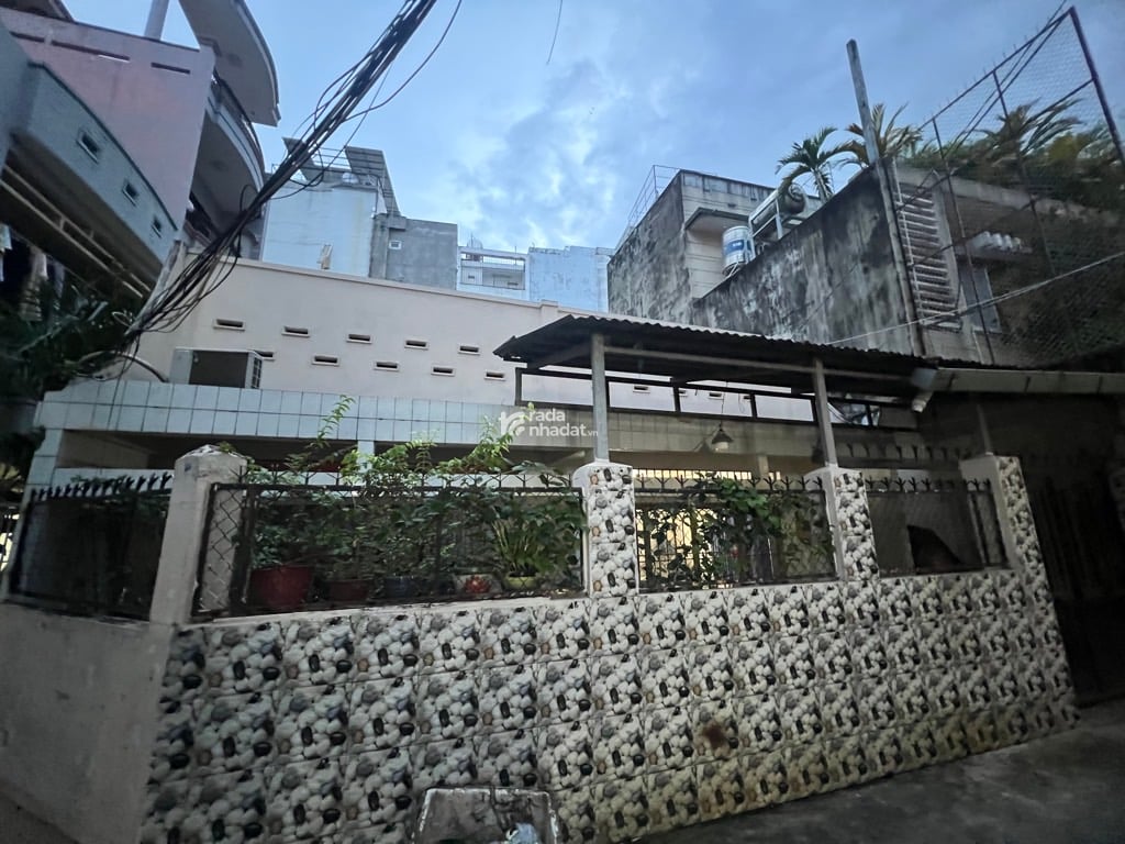 Khu Phan Xích Long - Phú nhuận - 193m2 - Giáp Quận 1 - Ngang 10m - Lô góc Không lộ giới