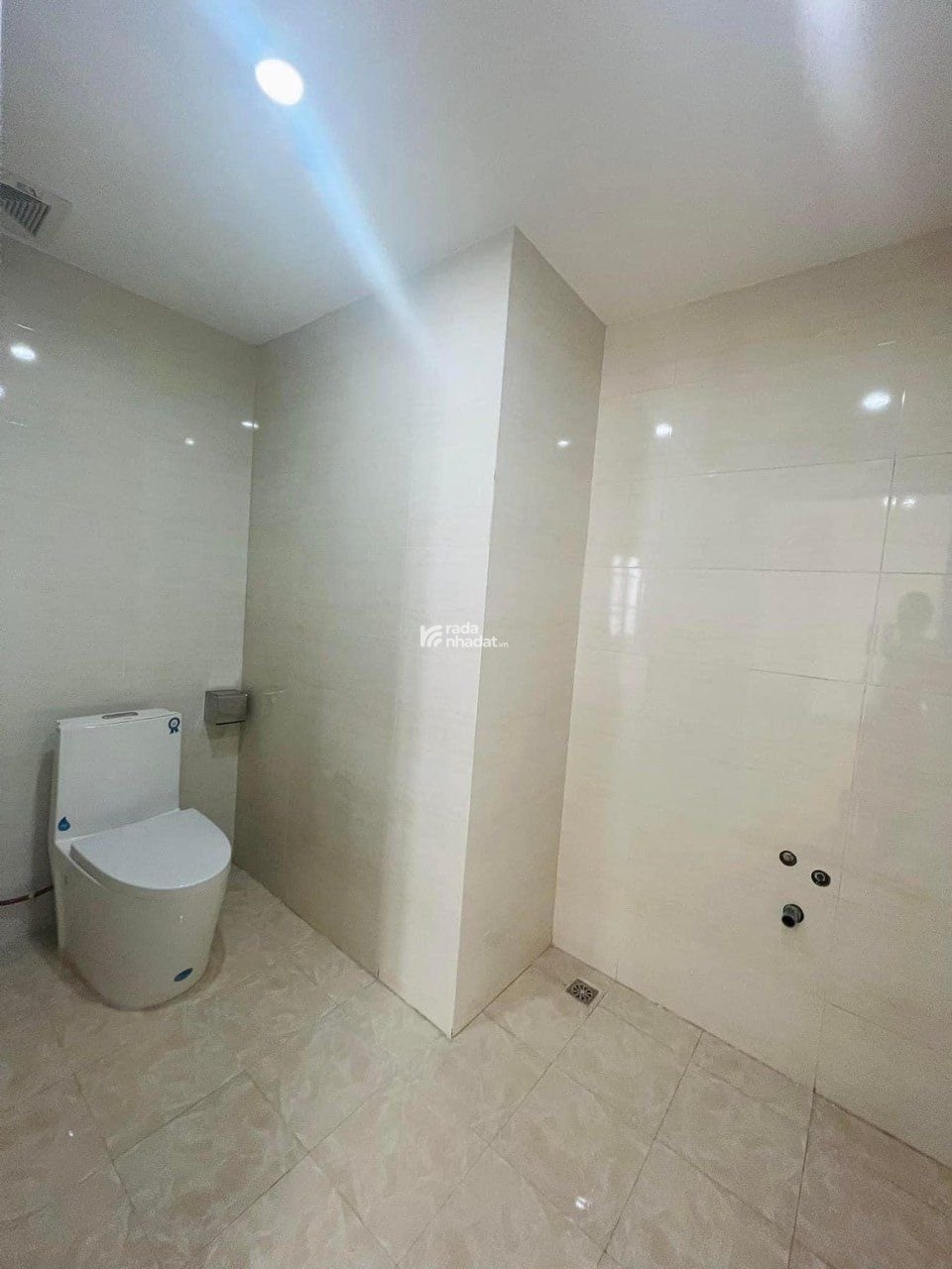 Chính chủ bán căn hộ chung cư tại Đại Kim Building Liên hệ: 0929 656 ***