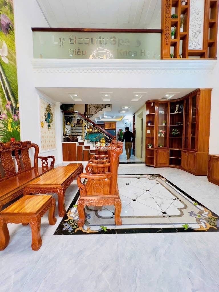 NHÀ 5 TẦNG, THANG MÁY - NGANG 5.5M - ĐƯỜNG 8M - KDBB, XE HƠI THÔNG - GIÁ 13.1 TỶ TL.