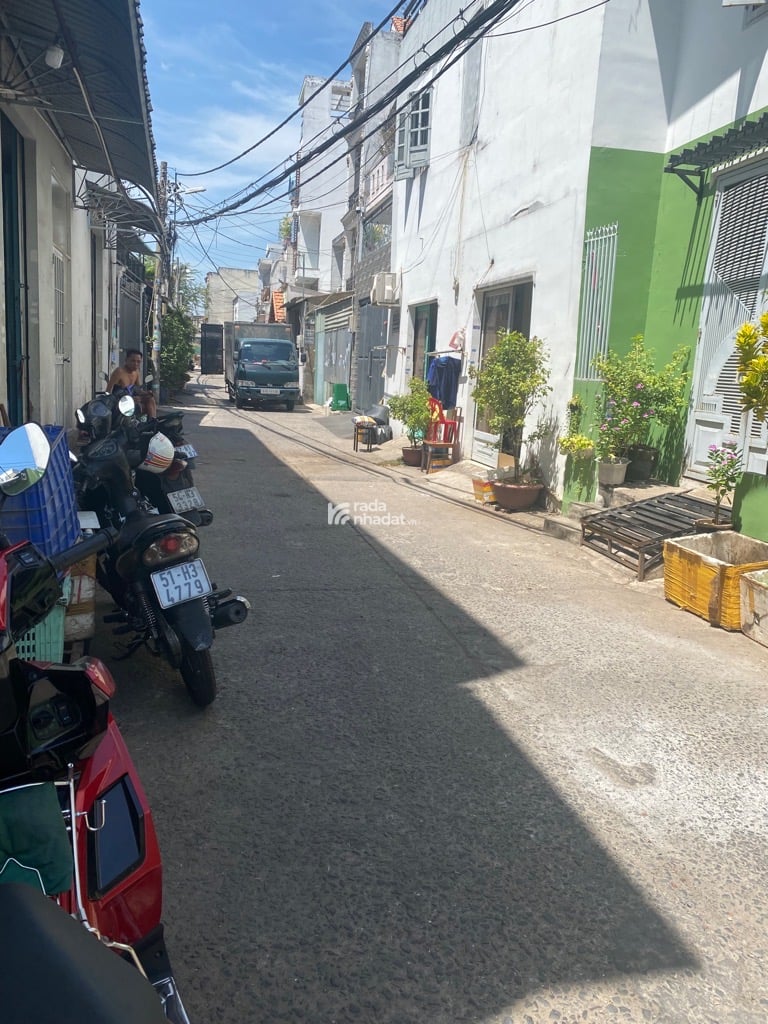 BÁN NHÀ LÔ GÓC HẺM XE HƠI TỈNH LỘ 10 BÌNH TRỊ ĐÔNG B 84M2 TƯƠNG LAI MẶT TIỀN KHU TÊN LỬA CHỈ 9.5 TỶ