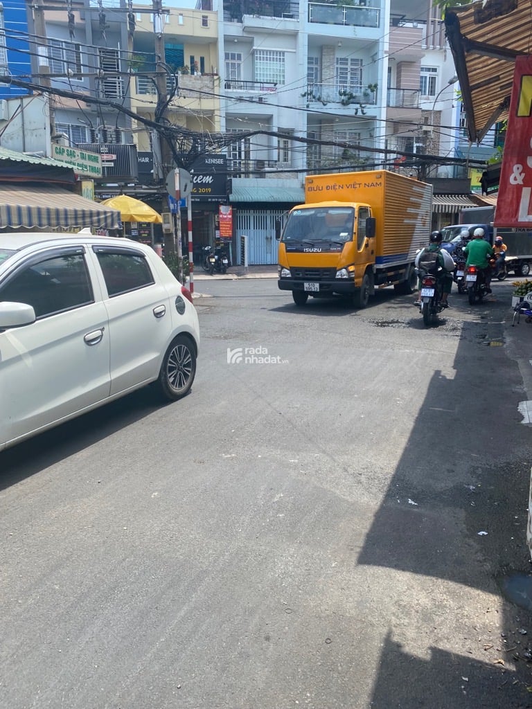 BÁN NHÀ LÔ GÓC HẺM XE HƠI TỈNH LỘ 10 BÌNH TRỊ ĐÔNG B 84M2 TƯƠNG LAI MẶT TIỀN KHU TÊN LỬA CHỈ 9.5 TỶ