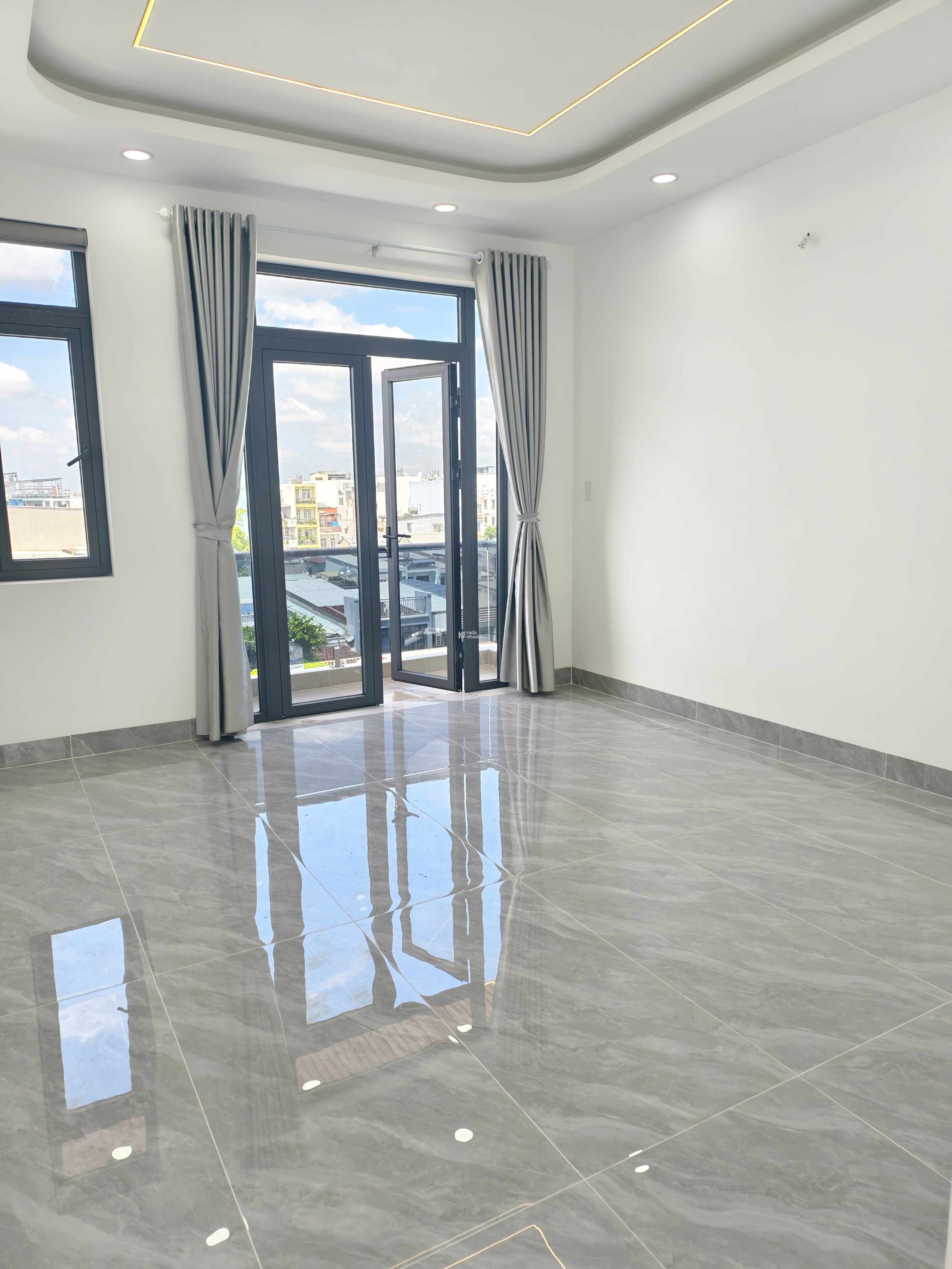 NHÀ ĐẸP- HƯƠNG LỘ 2- 5 TẦNG-NHỈNH 6TỶ