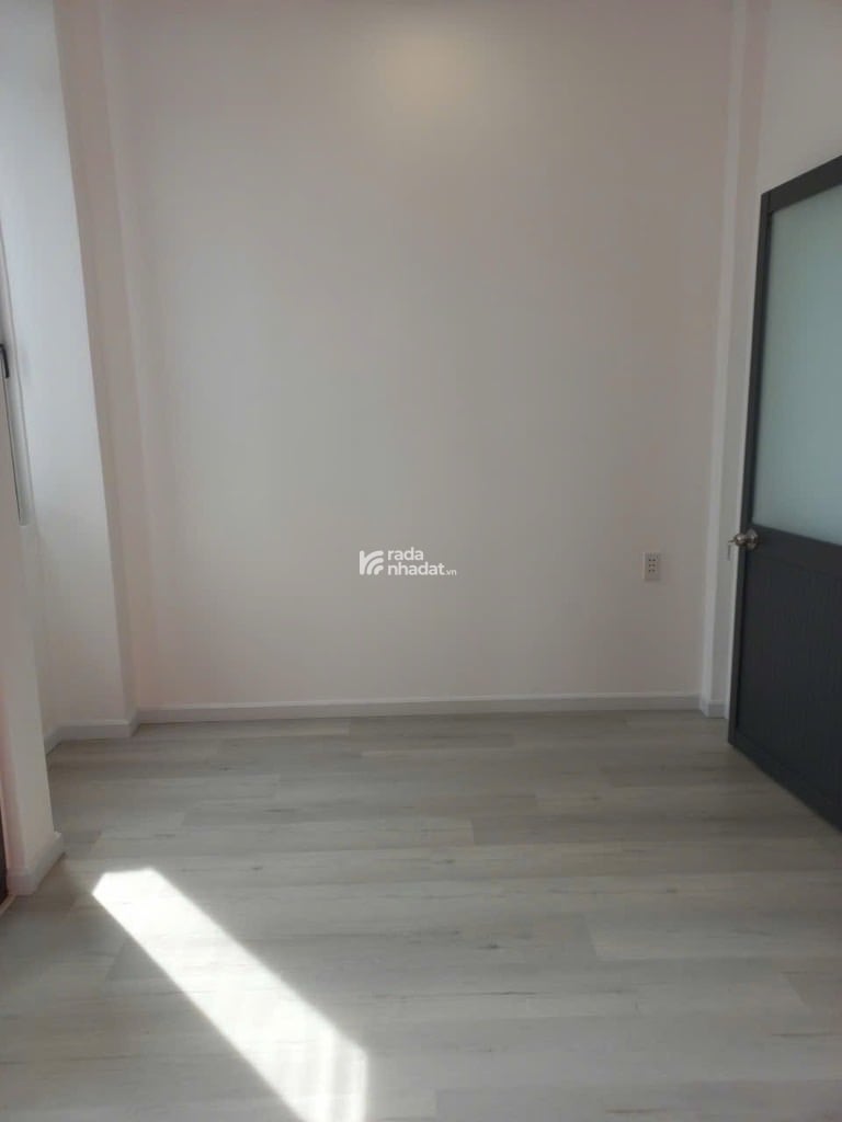 CẦN BÁN NHÀ KHU VIP DÂN TRÍ TÂN PHÚ - ĐƯỜNG TRƯỚC NHÀ 6M- GẦN TRƯỜNG THPT TRẦN PHÚ 