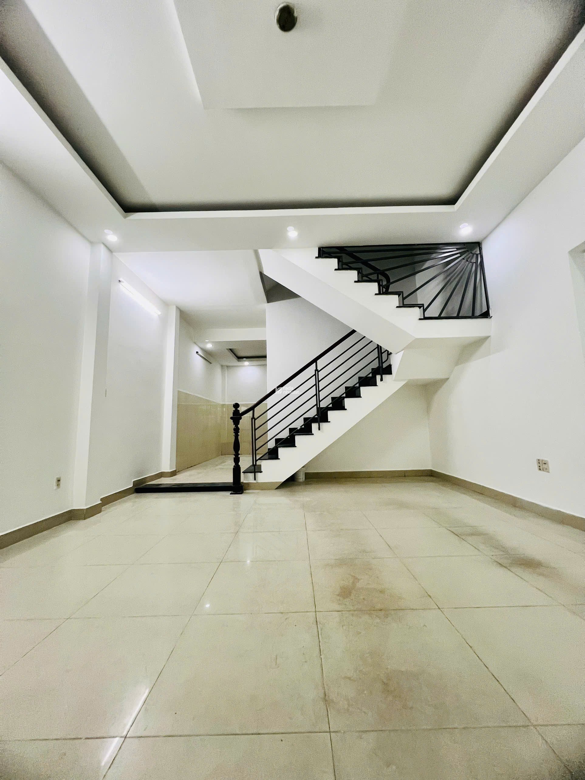 HXH Trường Chinh gần Pandora, 61m2, 5m x12m, 3 tầng 4PN kiên cố, chỉ 6.75 tỷ, ở ngay