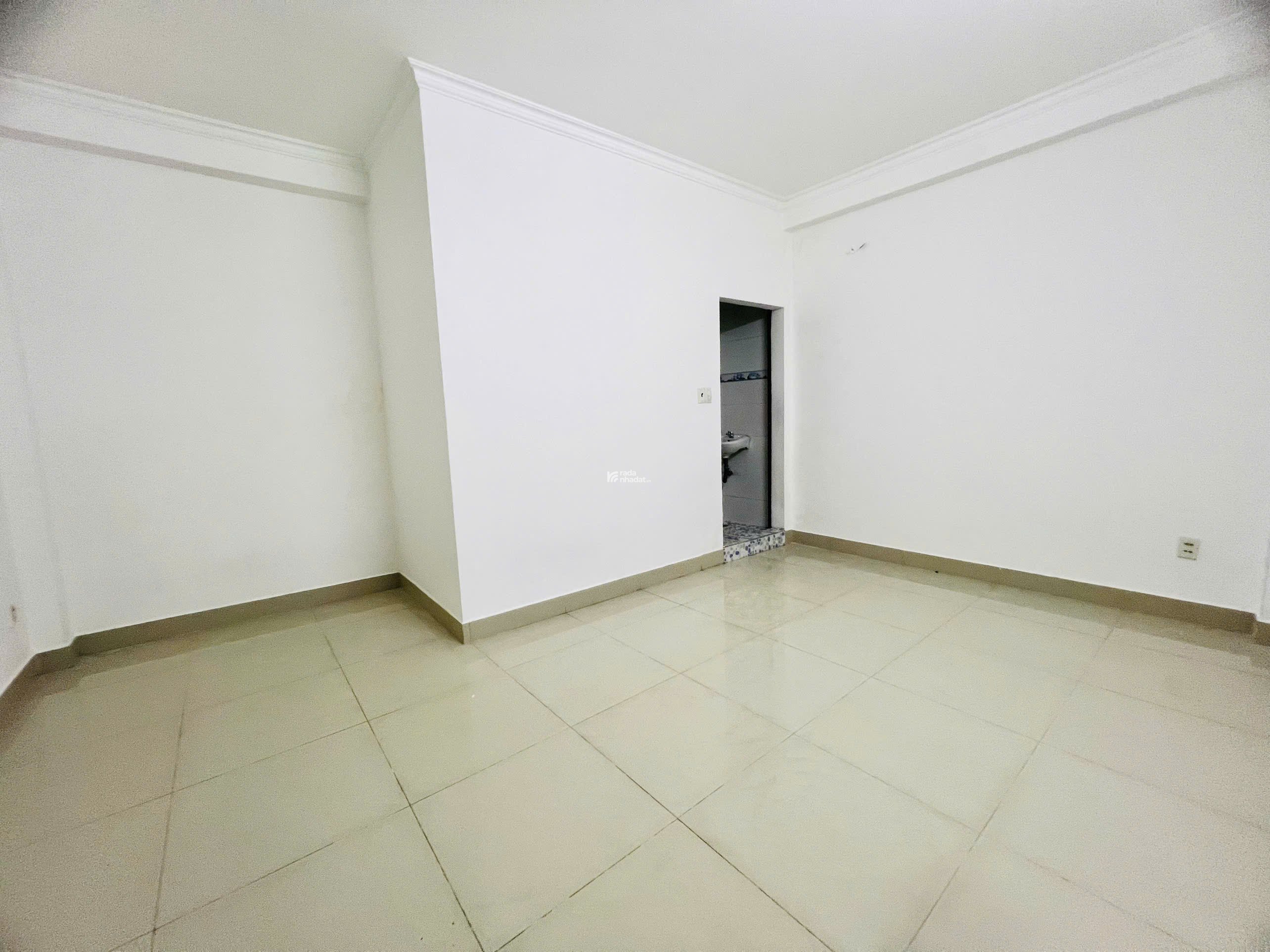 HXH Trường Chinh gần Pandora, 61m2, 5m x12m, 3 tầng 4PN kiên cố, chỉ 6.75 tỷ, ở ngay