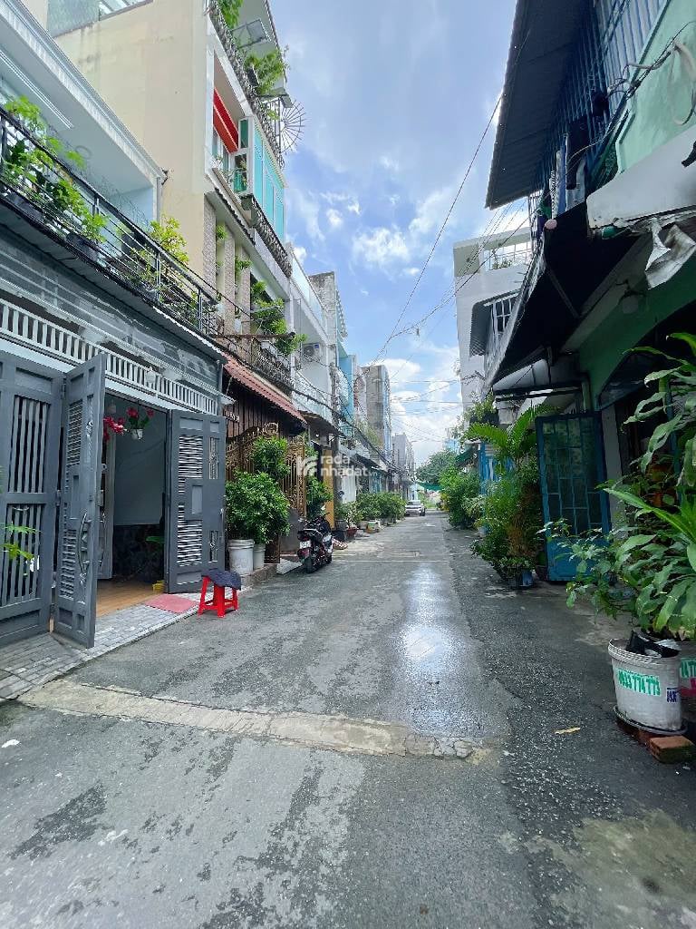 BÁN NHÀ BÌNH HƯNG HÒA B 70M2 5.X TỶ 4 PHÒNG NGỦ HẺM XE HƠI 8M BÌNH TÂN 