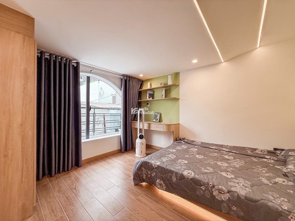 NGAY LANDMARK 81, NGUYỄN HỮU CẢNH, BÌNH THẠNH, MỚI Ở NGAY. GIẢM 350TR CHỈ 3.8T