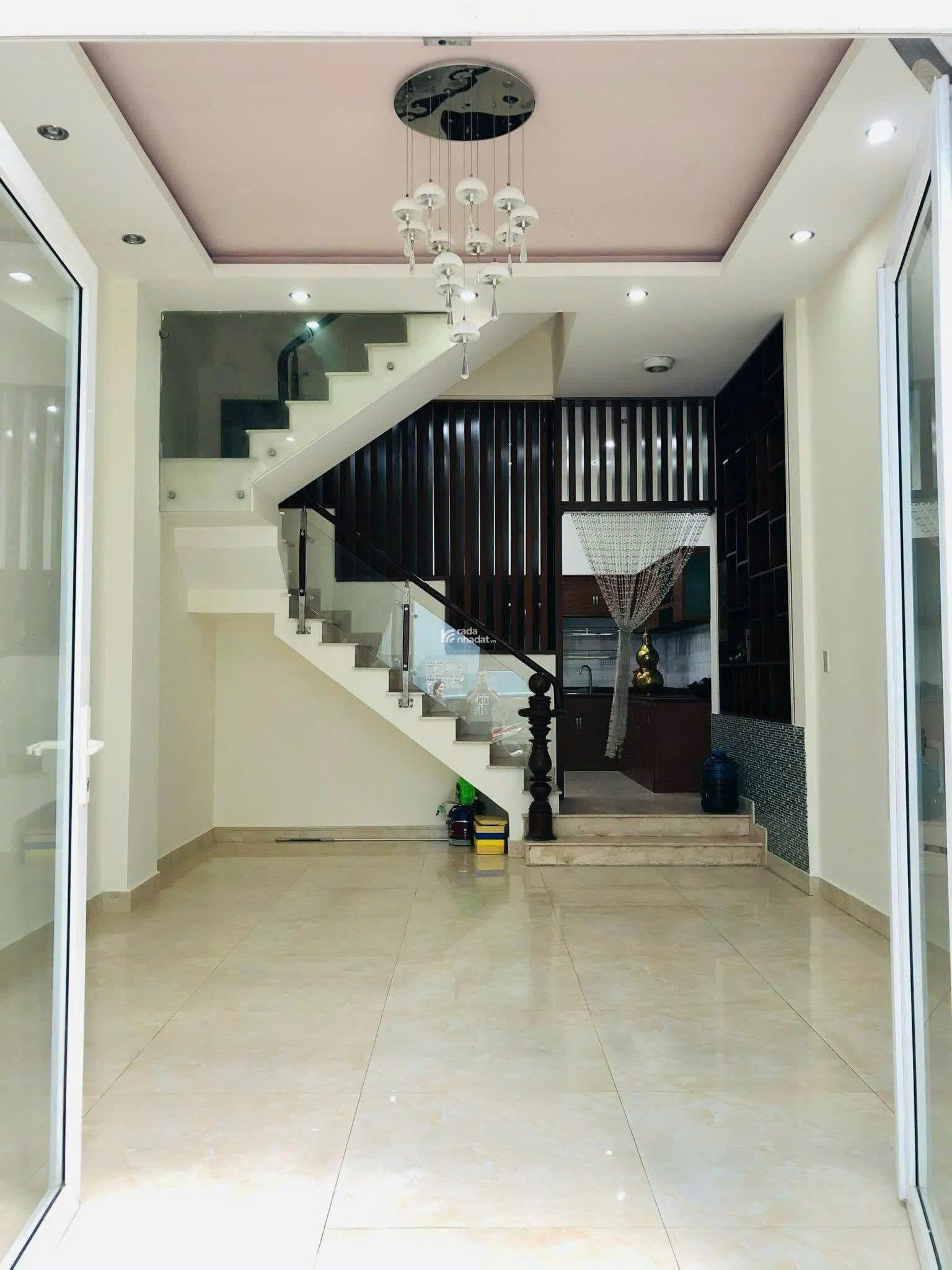 GẤP! Bán Nhà ngay trung tâm, tiện di chuyển giá 3TỶ770 Phan Xích Long, P. 8, Phú Nhuận 50m2