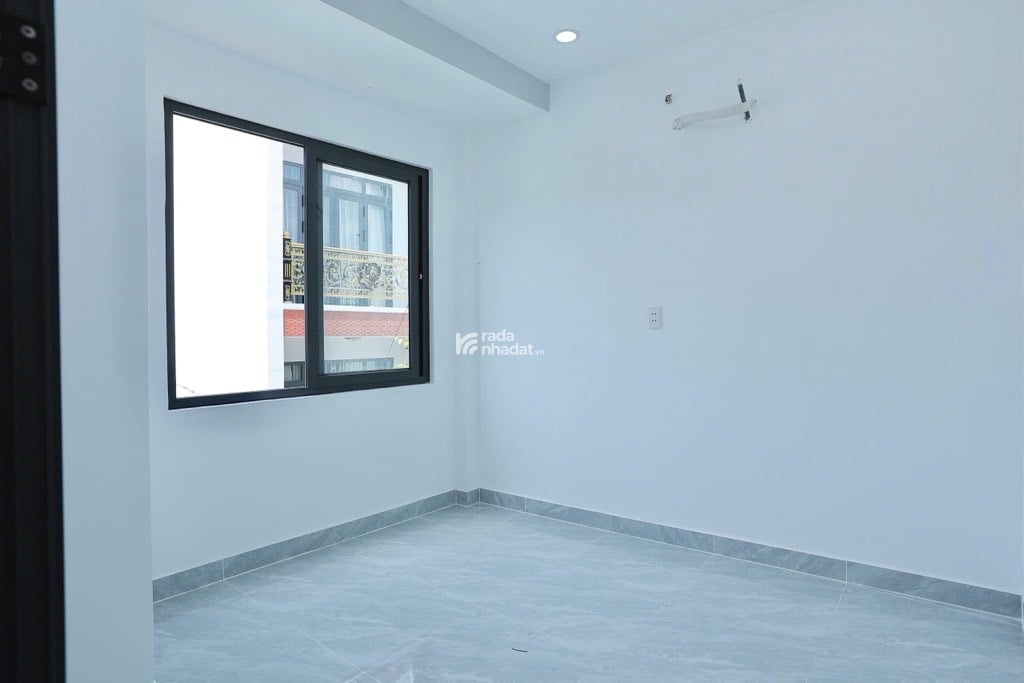 BÁN NHÀ MẶT TIỀN BÌNH TÂN 20M2 3.05 TỶ 3 TẦNG GIÁP TÂN PHÚ GẦN CHỢ TRƯỜNG HỌC UBND QUẬN