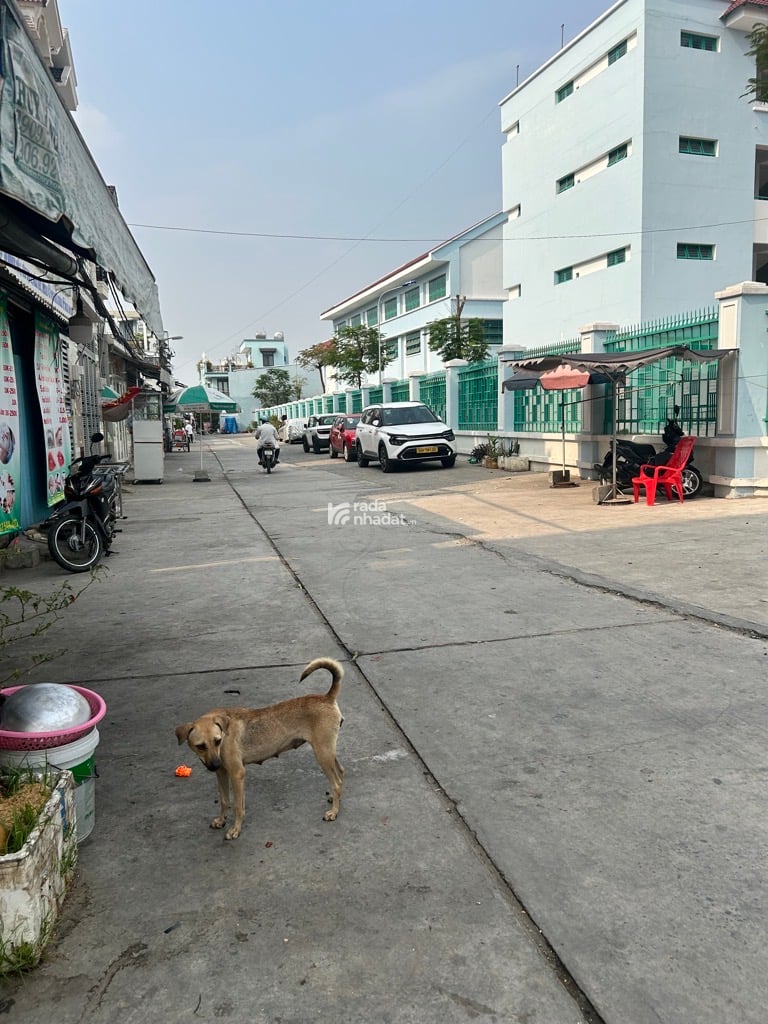 BÁN NHÀ 5 TẦNG 91M2 11.5 TỶ HẺM 10M LÔ GÓC KINH DOANH NGAY TÊN LỬA TỈNH LỘ 10  