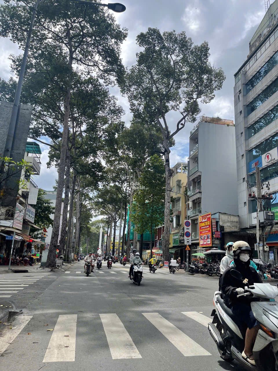 BÁN MT SƯ VẠN HẠNH-4x27m-4T-CN:98m2-giá tốt 35 tỷ tl