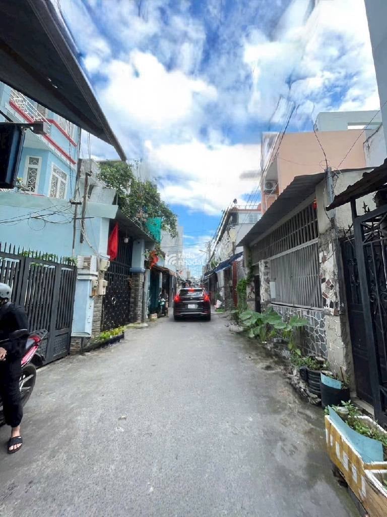 ĐẤT HIẾM , HUỲNH TẤN PHÁT, QUẬN 7, 8,5 TỈ