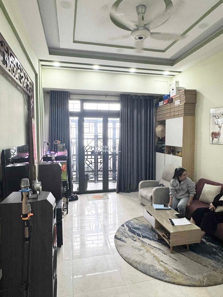 XE HƠI ĐỖ CỔNG - 4 TẦNG - 4x15 - Ở NGAY - GẦN NGAY KHU TÊN LỬA THÔNG RA ĐƯỜNG 29 