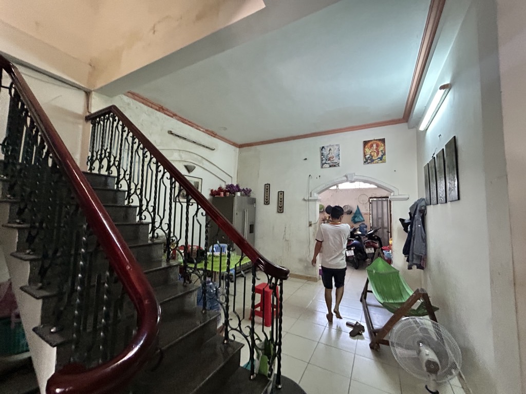 HXT THÔNG NGANG LỚN 88M2 3 TẦNG CHỈ NHỈNH 9 TỶ
