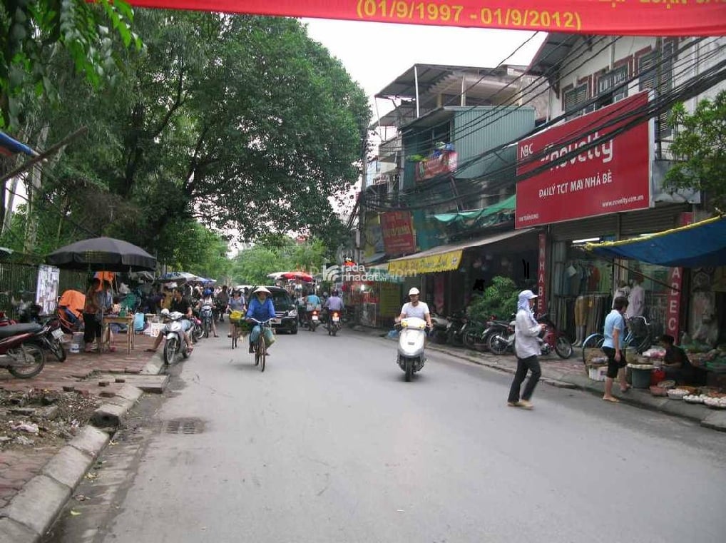 TRẦN CUNG - SỔ ĐẸP - NỞ HẬU - NGÕ THÔNG - Ô TÔ GẦN - 45M2 - 5.8 TỶ