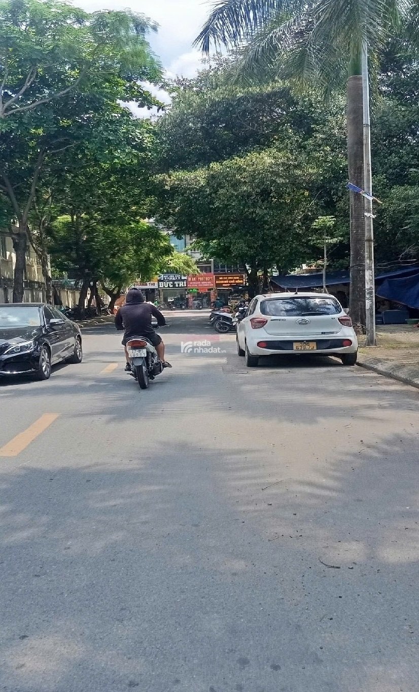 CẦU GIẤY - 5 TẦNG - NHÀ ĐẸP - SỔ VUÔNG - 40M2 - 9.1 TỶ - VÀI BƯỚC RA PHỐ