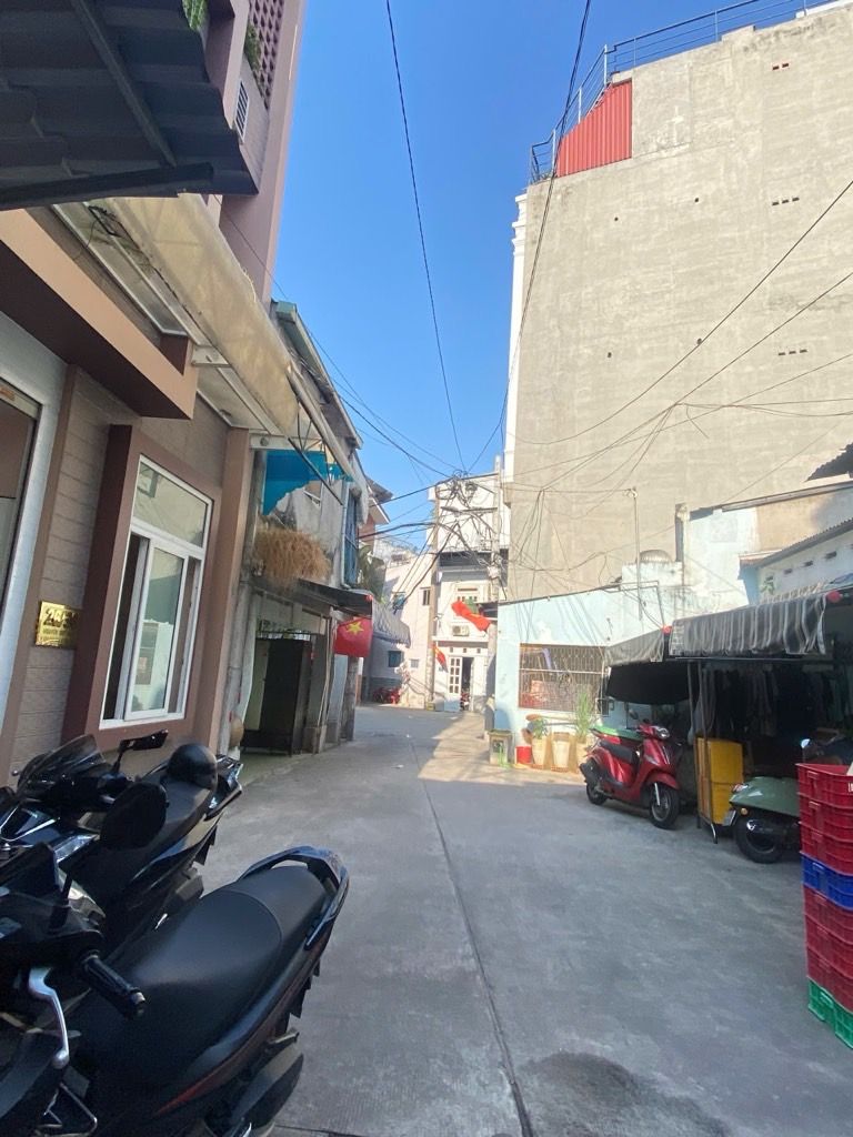 NGAY AEON MALL, HXH NGUYỄN QUÝ ANH, TÂN PHÚ, 74M2 HIẾM CÓ. GIẢM 550TR CHỈ 6.6T