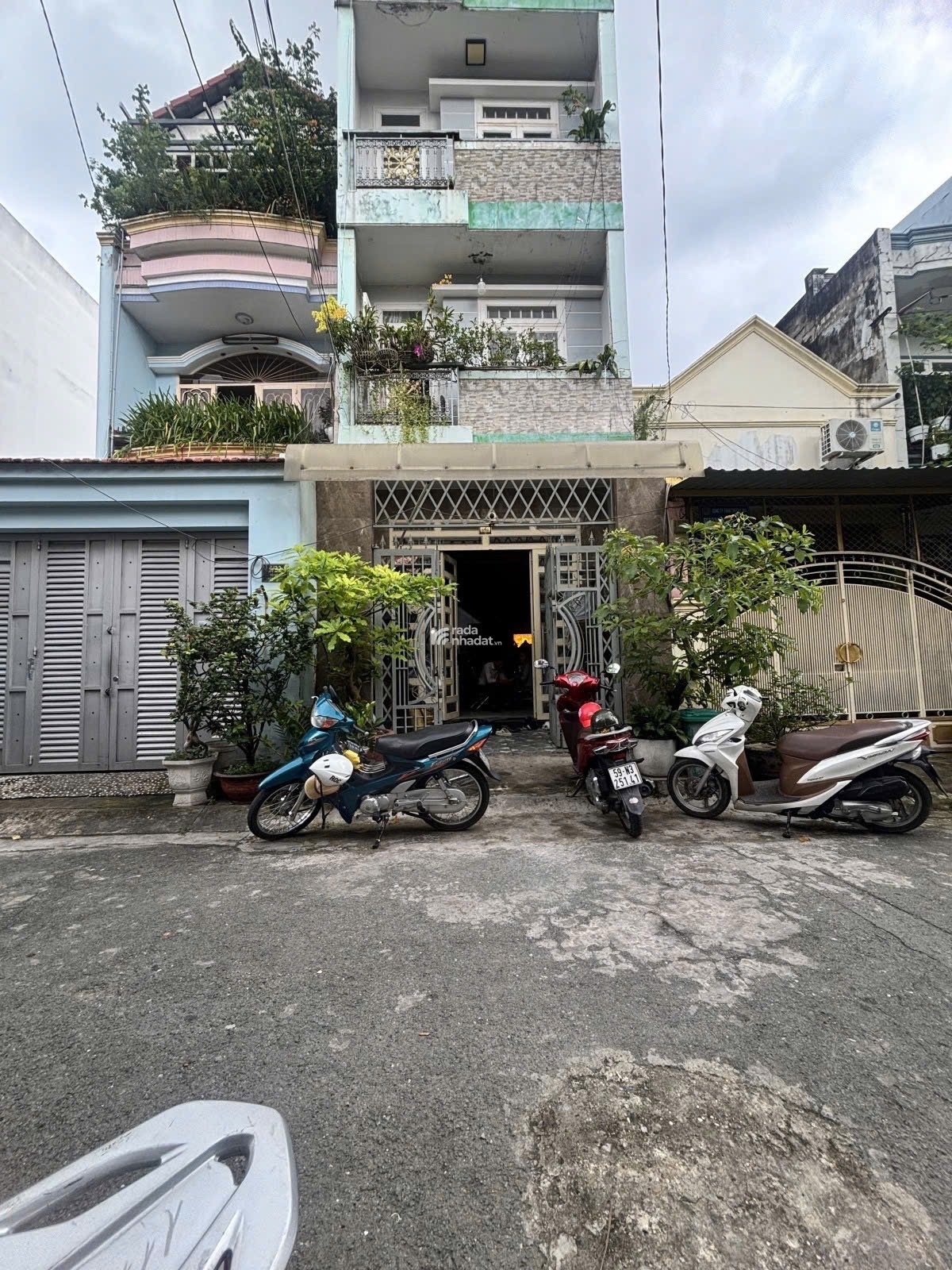  Hẻm 8m Tô Hiệu - Khúc Phân Lô - Giáp Đầm Sen - 70M2 - 5 Tầng - GẤP BÁN