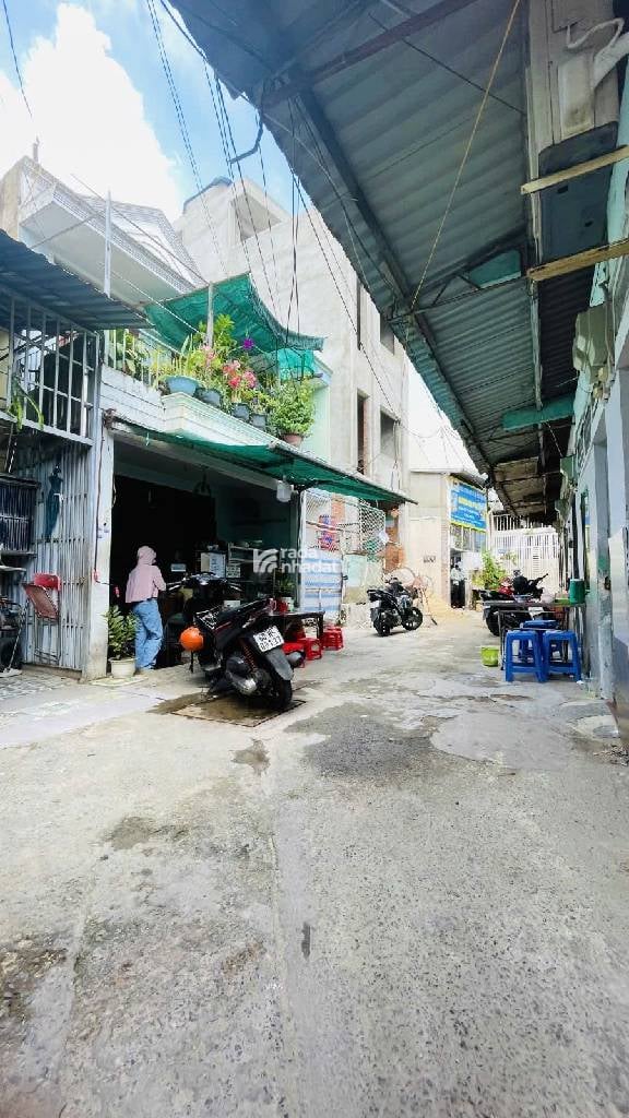 HẺM XE HƠI NGUYỄN SỸ SÁCH, TÂN BÌNH, 135M2 DÒNG TIỀN ĐỀU ĐẶN. GIẢM 850TR CHỈ CÒN 11.6T TL 