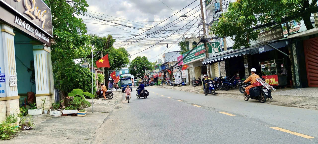 Bán Đất Mặt Tiền Đường 26 Làng Tăng Phú Thủ Đức, 72.1m Tặng Nhà C4, Giá 5.15 Tỷ  