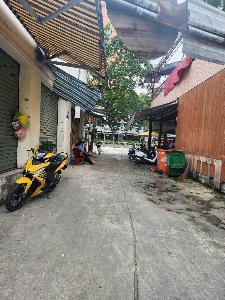 NGAY AEON TÂN PHÚ -1 CĂN RA MẶT TIỀN - NGANG 5M ĐẸP CHỈ NHỈNH 60T/M2 - FULL THỔ CƯ