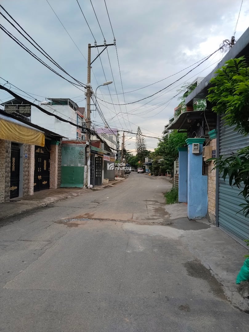 Gò Vấp nhà 3 tầng, 4x12m,đường xe hơi, Phan Huy Ích, P12 giá chỉ 8.xx tỷ.