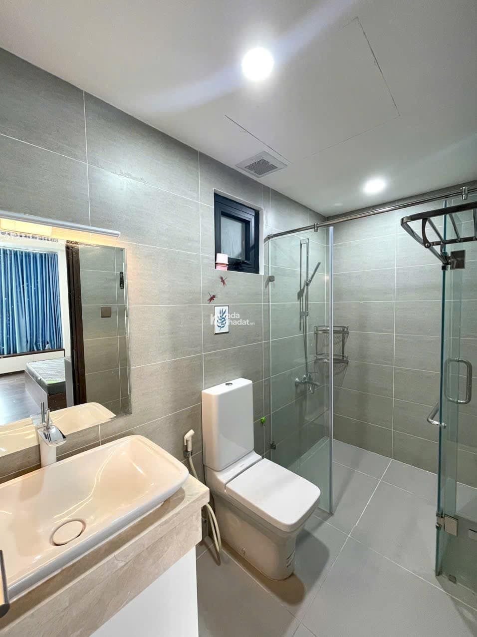 (Cần bán)! Chung cư gần Nguyễn Chánh DT sử dụng 126m2, 3pn, nhà đẹp. 0975 118 ***
