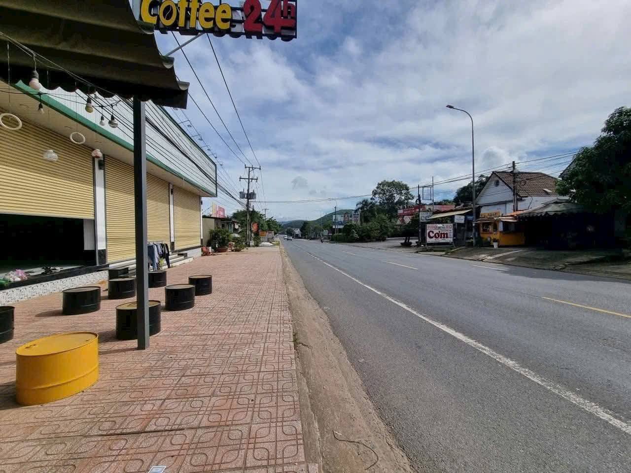 Mặt tiền QUỐC LỘ 20 TÂN PHÚ 500m2 đẹp 5ty500 triệu