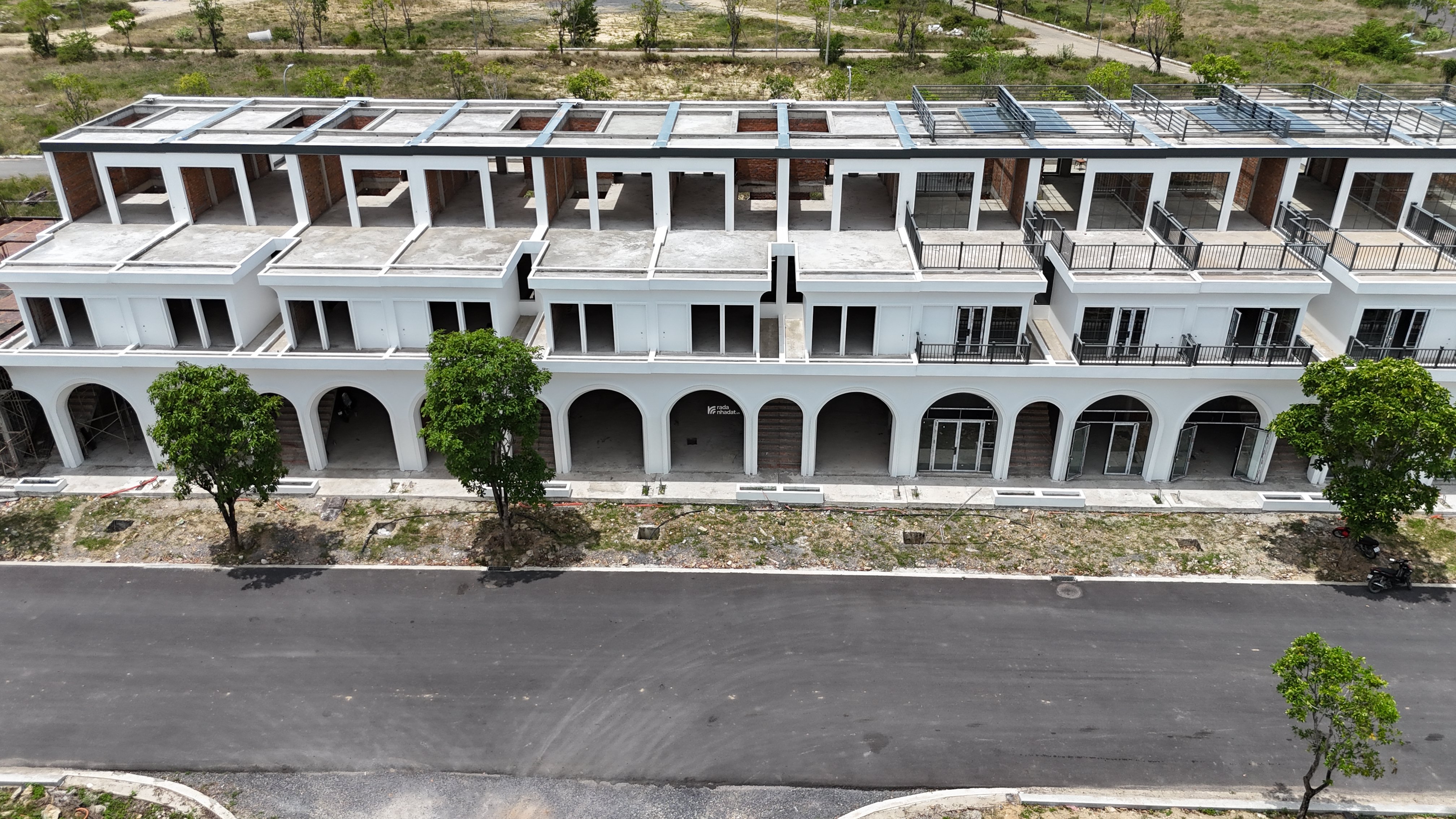 Mua Bán nhà phố tại KĐT trung tâm Nha Trang Mozzadiso