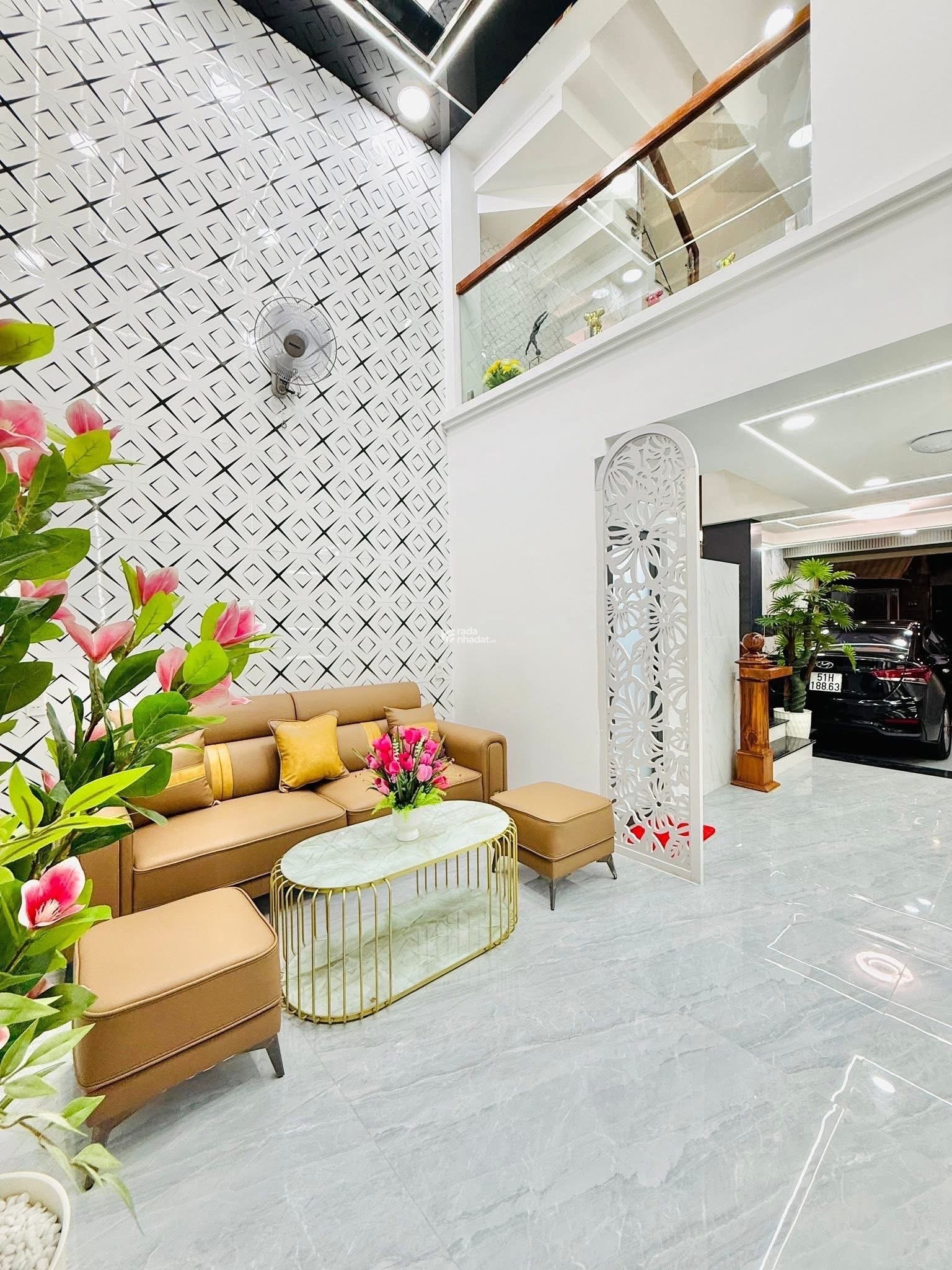 Siêu phẩm đồng bộ mới hoàn thiện – Gara ô tô, full nội thất cao cấp – Chỉ 7.8 tỷ TL